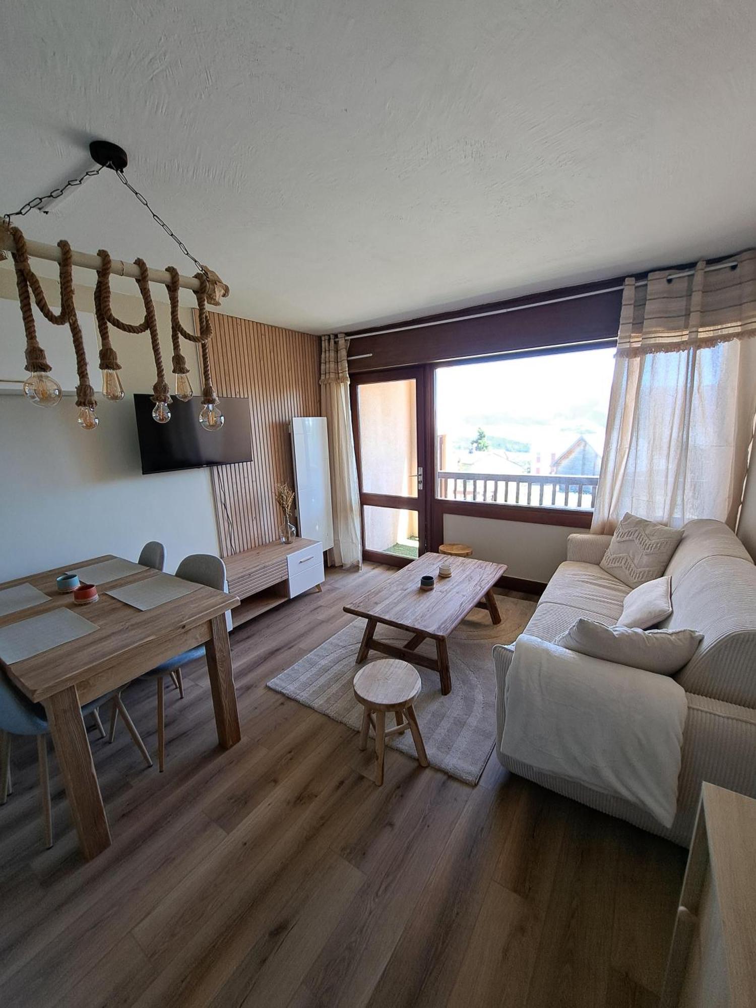 Studio Cabine 4 Couchages, Vue Face Aux Montagnes Font-Romeu-Odeillo-Via Екстер'єр фото